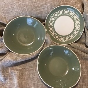 3 Piece Bundle Harkerware 2 Bowls and 1 Plate